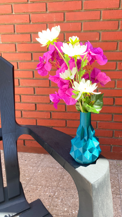 POLY Vase